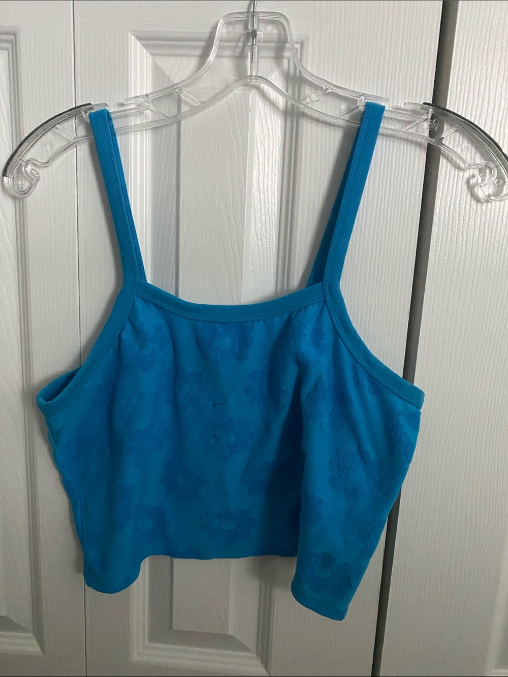 Blue Floral-Textured Cropped Tank Top